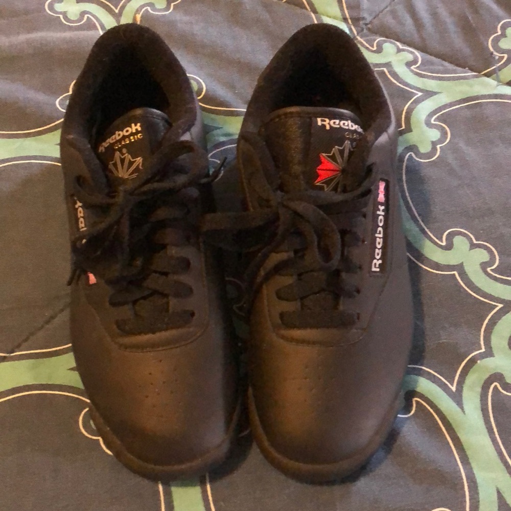 Sneakers, worn a hand full of times at the most